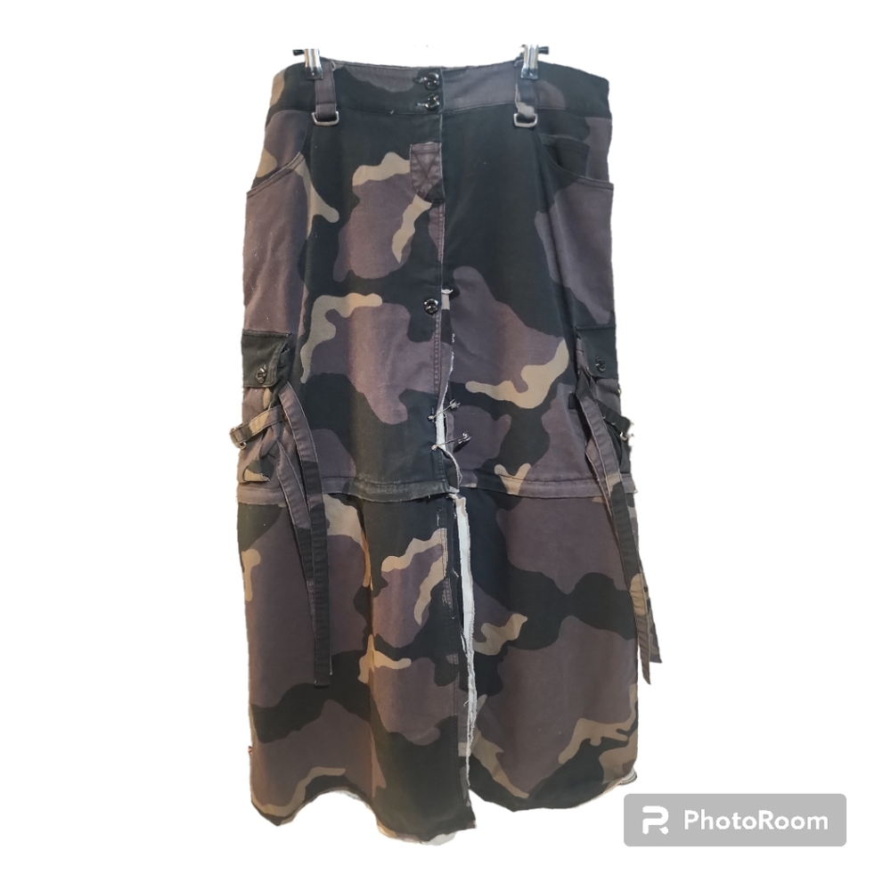 Illig Camo Zip off rave mini skirt